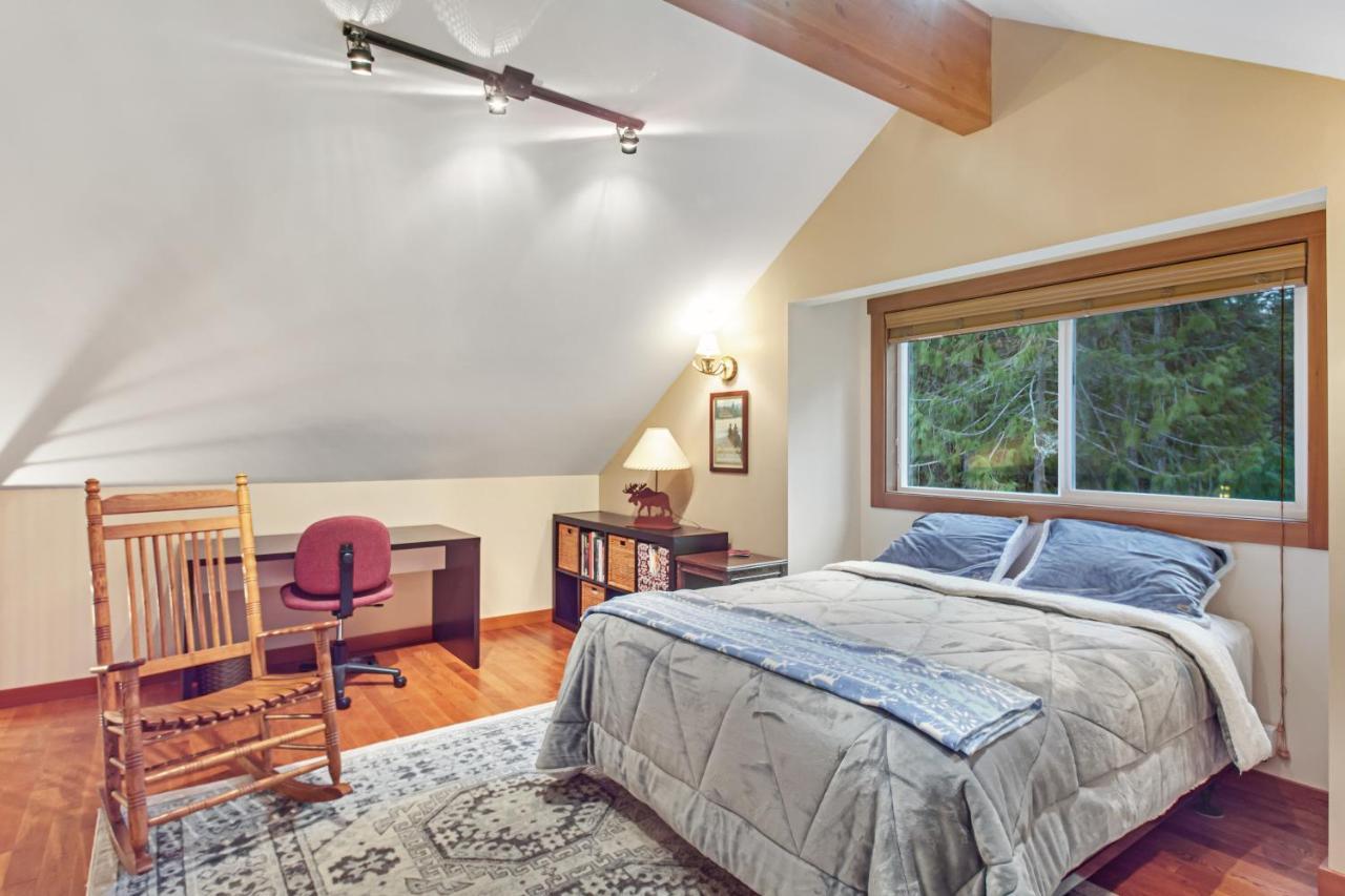 Buckhead Cabin Marrowstone Exterior photo